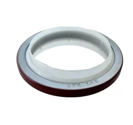 6CT ISC QSC8.3 ISC crankshaft front oil seal 3921927 3968562 3925626 3921976 3925343 4025270 3942535 3941786 4025270 3353977