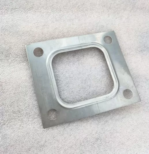 exhaust manifold gasket 3037821 - Image 2