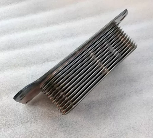 oil cooler core 3974815 3906296 3918175 - Image 5
