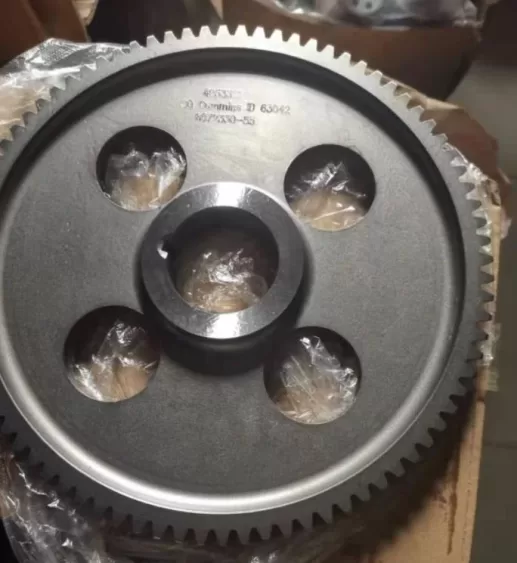 Cummins camshaft gear 4953321