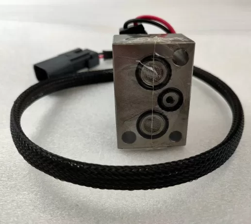 7022157600 702-21-57600 main pump polit valve solenoid valve for Komatsu - Image 3