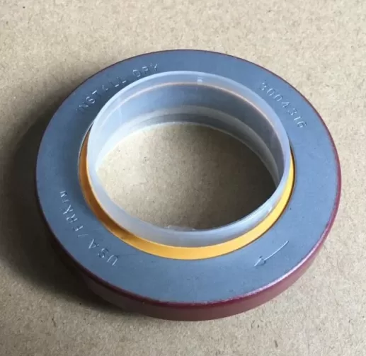 NT855 NTA855 crankshaft oil seal 3004316 3020185 - Image 2