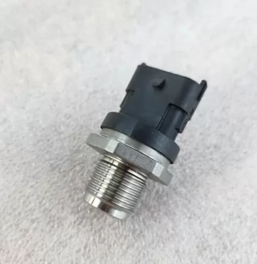 Cummins common rail pressure sensor 3963809 3949988 0281006364 0281002937 - Image 3