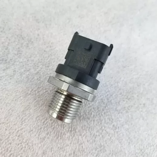 Cummins common rail pressure sensor 3963809 3949988 0281006364 0281002937 - Image 4