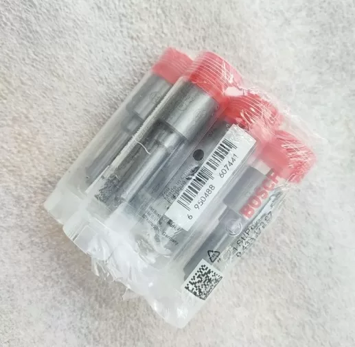 Cummins fuel injector nozzle 3903110 0433171067 0 433 171 067 DLLA155P67 - Image 3