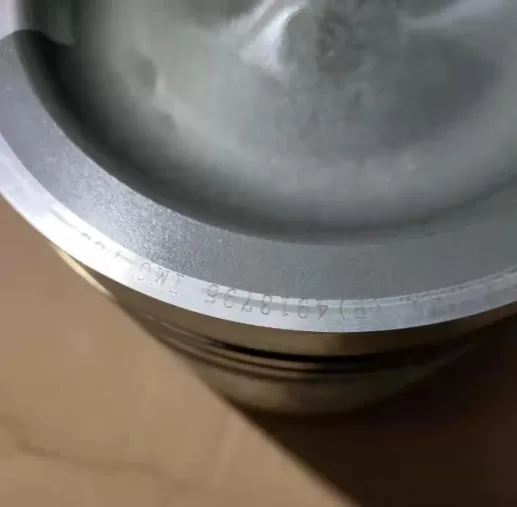 K19 QSK19 KTA19 KTAA19 piston 4913795 - Image 2