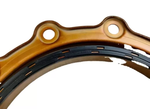 Cummins crankshaft rear oil seal 4923644 4023018 4089542 - Image 3