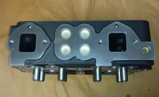 NT855 NTA855 cylinder head 4915442 3041993 4915441 3418678 3041993 3050418 3046760 3418678 3014992 3418529 3081224 4915267