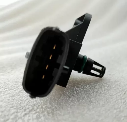 Map sensor boost pressure sensor 0281002576 0 281 002 576 0281002743 0281002102 3968437 201149033 20524936 for Kamaz Volvo Ford