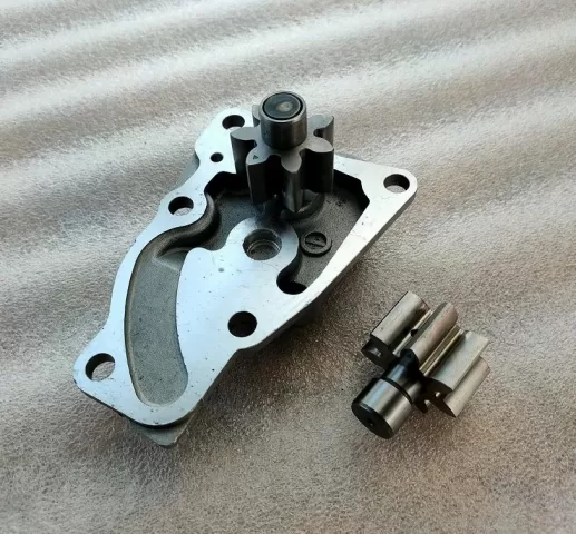 QSB3.3 B3.3 lubricating oil pump C6204511201 6204511201 4945774 4982682