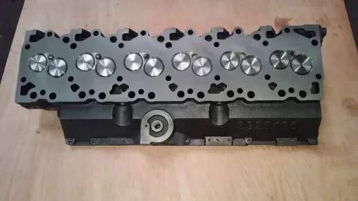 6BT 6BT5.9 cylinder head with valves C3977600ZZ 3977600 3967458 3917287 3913391 3910276 3921394 3921396 3921398 3966452 3966454
