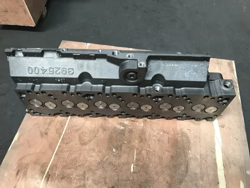 6BT 6BT5.9 cylinder head with valves C3977600ZZ 3977600 3967458 3917287 3913391 3910276 3921394 3921396 3921398 3966452 3966454