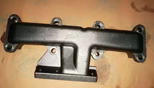 4BTA B3.9L 4BTA3.9L 4B 4BT B5.9L 3.9L exhaust manifold 4988420 for Cummins