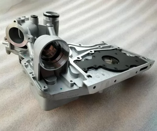 ISF2.8 oil cooler module 5302887 5269789 5274914 5474752 5670418