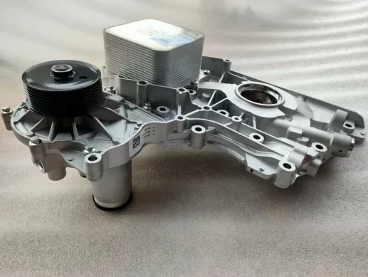 ISF2.8 oil cooler module 5302887 5269789 5274914 5474752 5670418